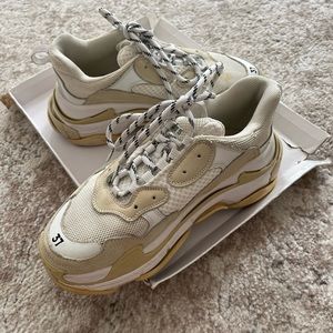 balenciaga triple s sneakers